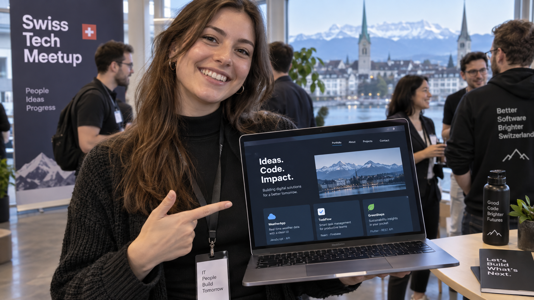 Eine junge IT-Fachkraft präsentiert stolz ihr Portfolio auf einem Laptop bei einem Meetup in der Schweiz.