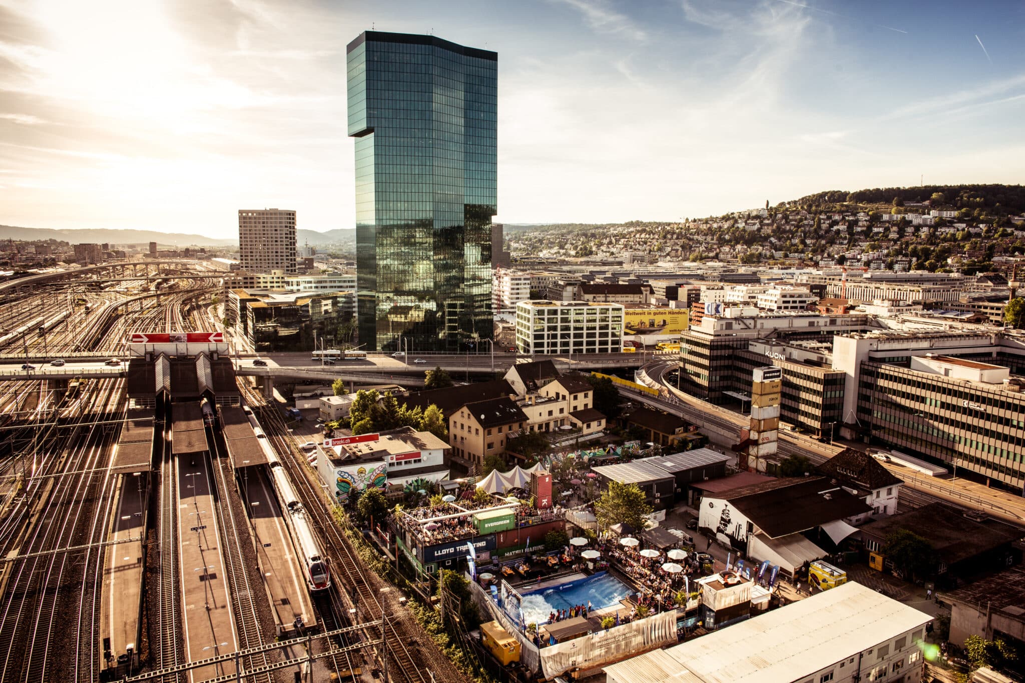 Skyline von Zürich, einem Zentrum für IT-Jobs in der Schweiz